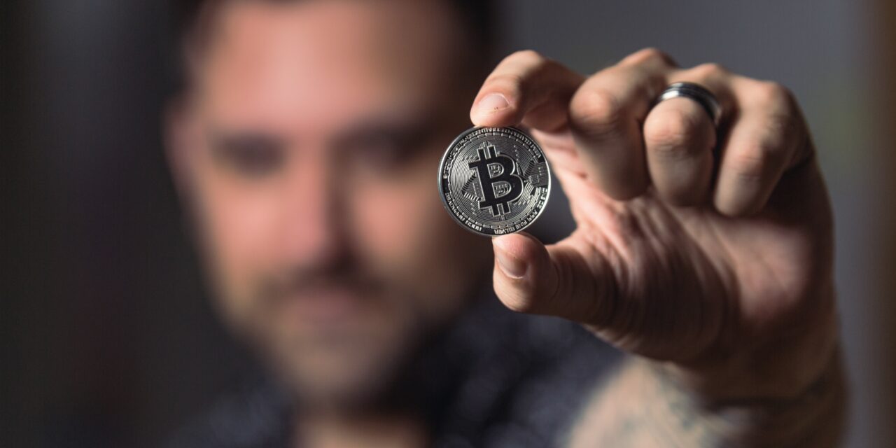 Make huge Money Using Bitcoin and Other Cryptocurrencies